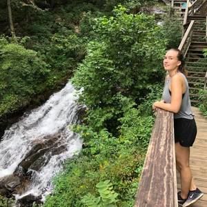 Meet your Posher, Gillian